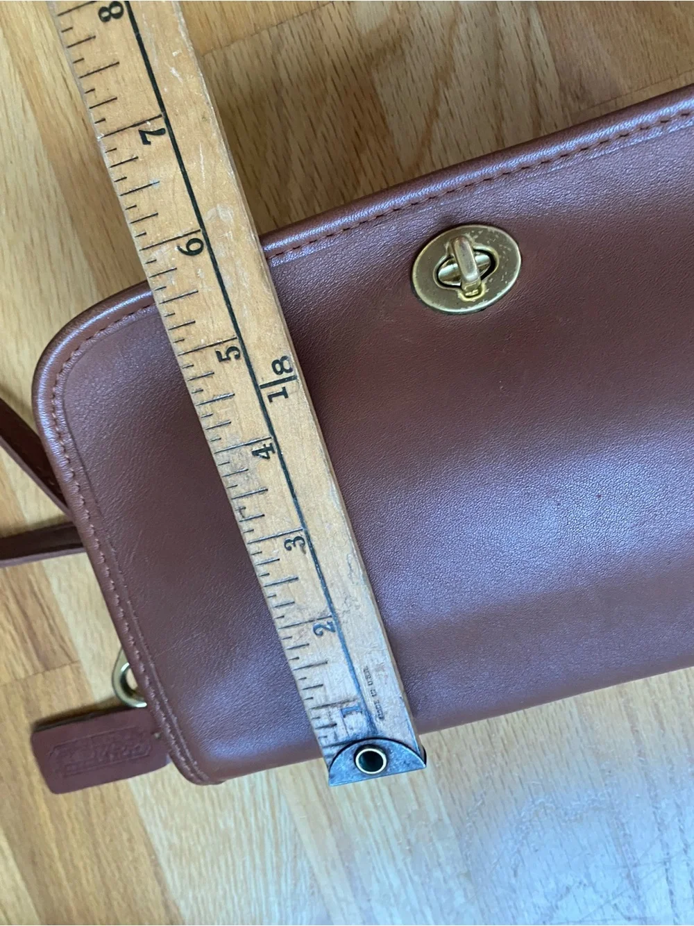 Coach Vintage Penny Pocket  Bag Tan Leather Crossbody Shoulder  Turnlock USA